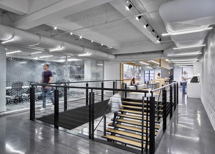唯美工業風 美國零售商Foot Locker紐約總部設計欣賞